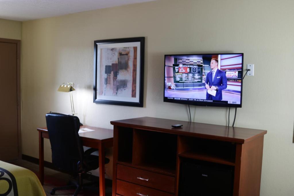Quality Inn Columbus-East Esterno foto