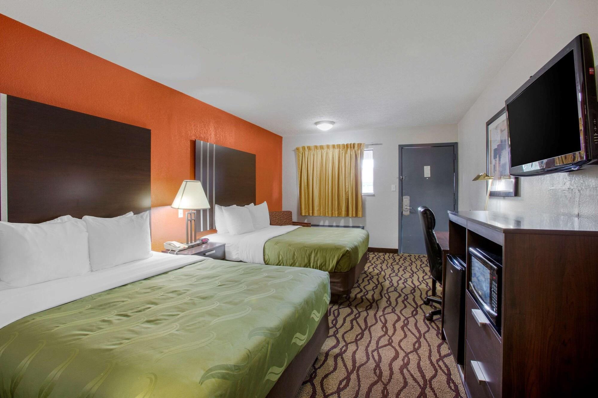 Quality Inn Columbus-East Esterno foto