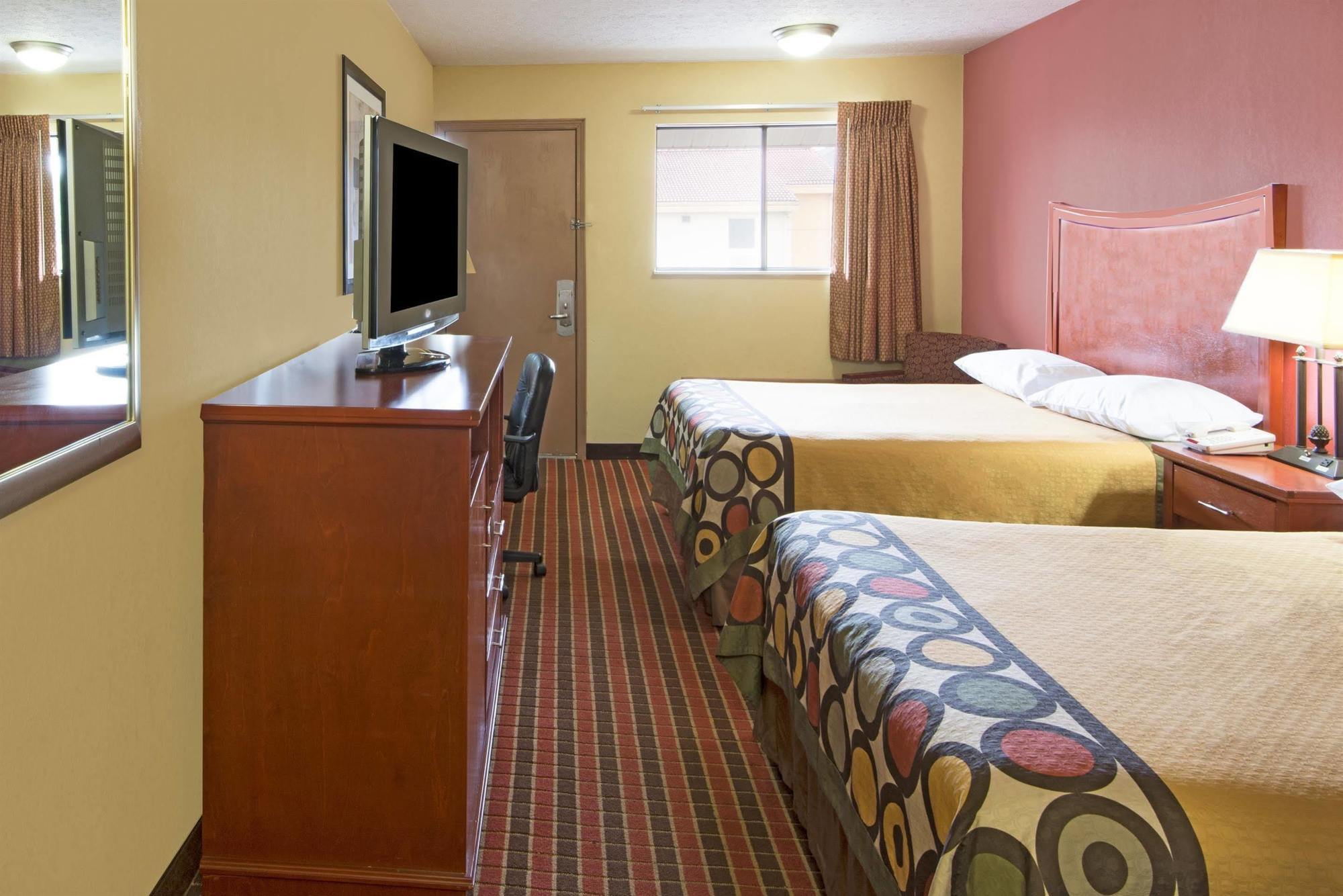 Quality Inn Columbus-East Esterno foto